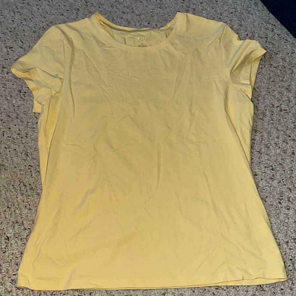 Apt 9 yellow top